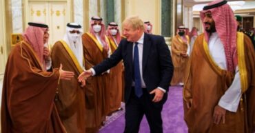 إنعكاسات زيارة رئيس الوزراء البريطاني للسعودية والإمارات في ضوء تداعيات الحرب الروسية الأوكرانية
