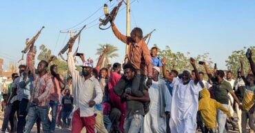 هل سيقود تسليح المدنيين في السودان إلى حرب أهلية قادمة؟